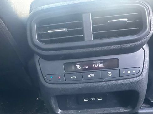 Certified 2025 Honda Pilot EX-L image 11