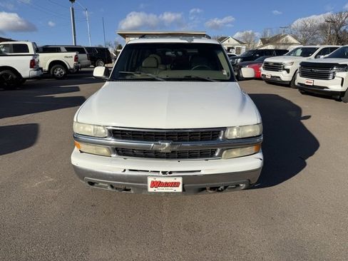 Used 2001 Chevrolet Tahoe LT w/ LT Preferred Equipment Group image 2
