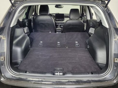 Used 2022 Jeep Compass Latitude image 10