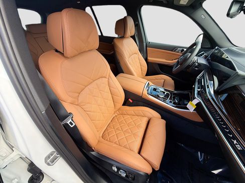 New 2026 BMW X5 xDrive40i w/ M Sport Package image 15