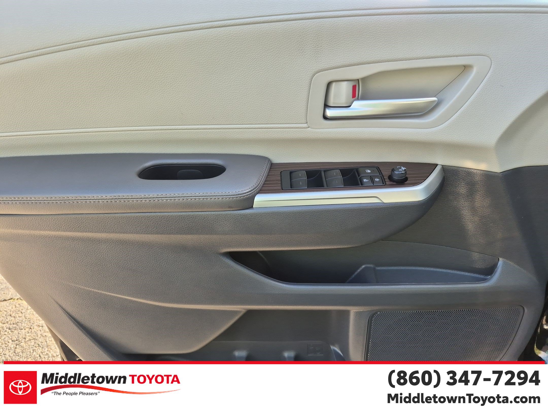Certified 2024 Toyota Sienna XLE w/ XLE Plus Package AWD/4WD image 10