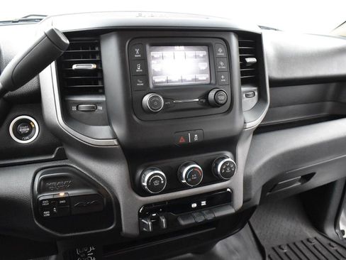 Used 2020 RAM 3500 Tradesman w/ Chrome Appearance Group image 17