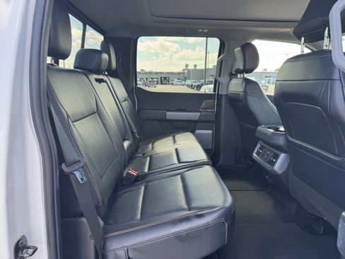 Used 2024 Ford F350 Lariat w/ Lariat Ultimate Package AWD/4WD image 31