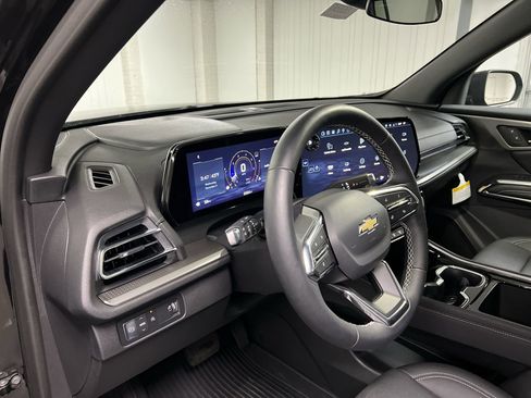 New 2025 Chevrolet Traverse LT w/ Sun and Wheel Package image 45
