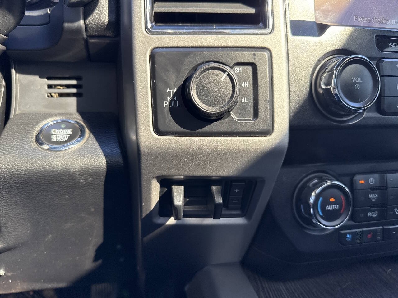 Used 2020 Ford F350 Lariat AWD/4WD image 47