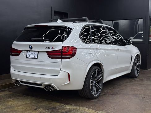 Used 2015 BMW X5 M image 8