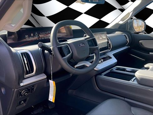 New 2026 Ford Expedition Max Active image 6