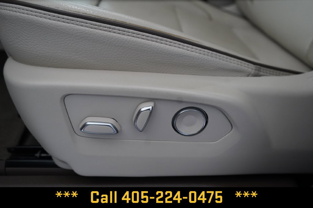 Used 2021 GMC Yukon Denali w/ Denali Premium Package AWD/4WD image 19