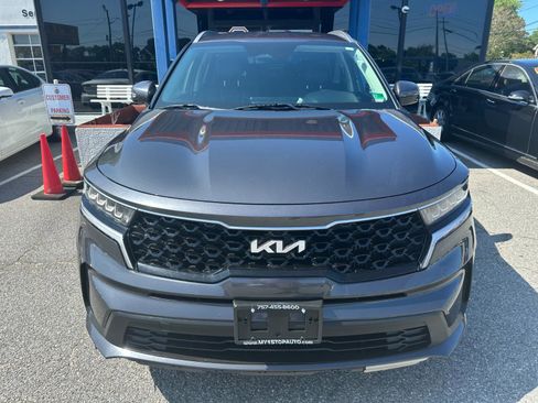Used 2022 Kia Sorento S image 3
