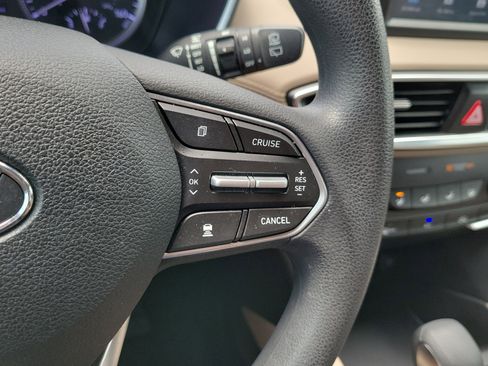 Used 2020 Hyundai Santa Fe SE FWD image 24