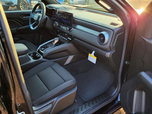 New 2026 Chevrolet Colorado LT RWD image 9