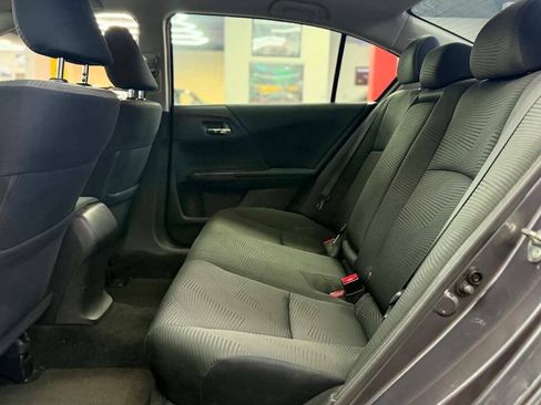 Used 2017 Honda Accord LX image 14