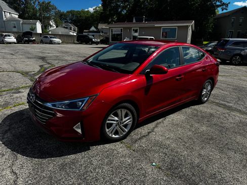 Used 2019 Hyundai Elantra SEL FWD image 1