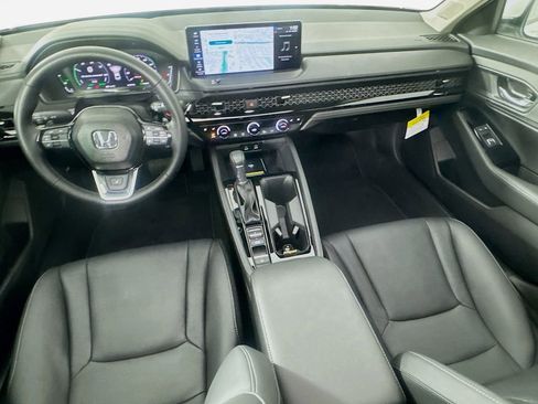 Used 2025 Honda Accord Touring image 27