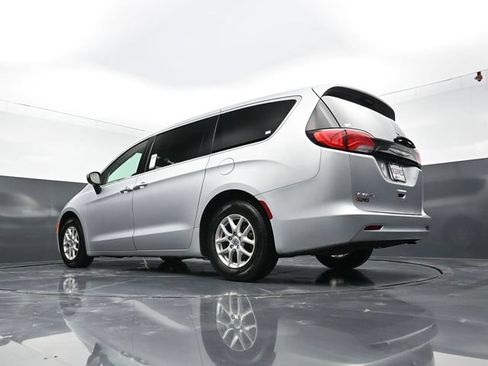 Used 2023 Chrysler Voyager LX FWD image 46