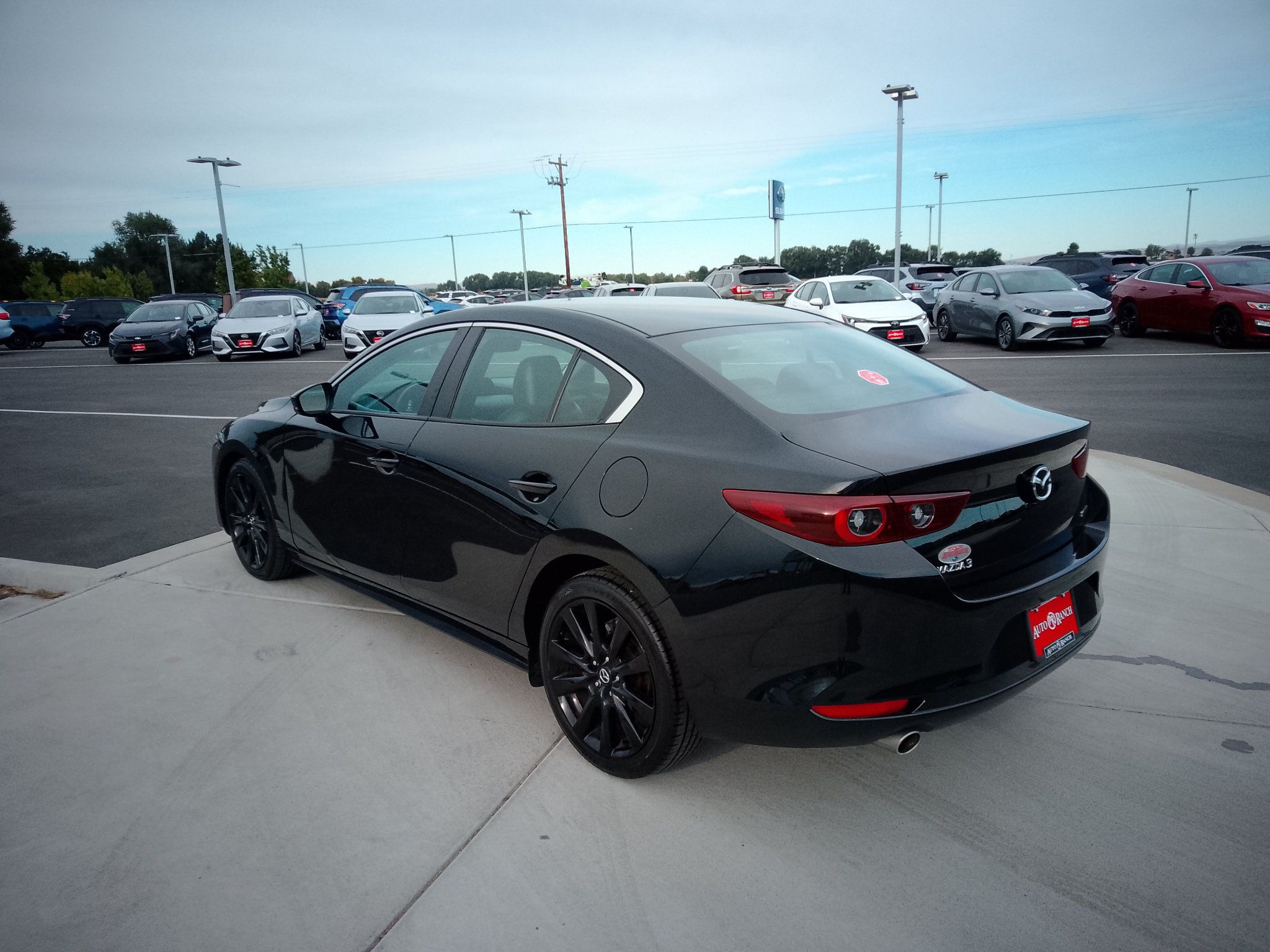 Used 2024 MAZDA MAZDA3 s FWD image 5