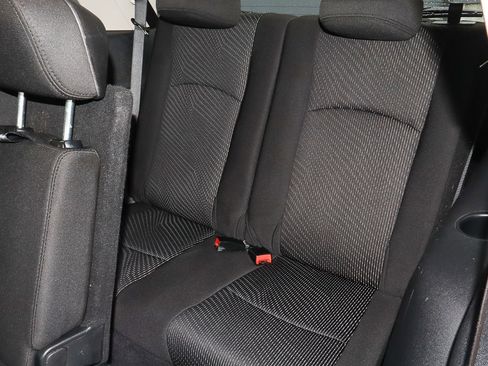 Used 2019 Dodge Journey SE image 9