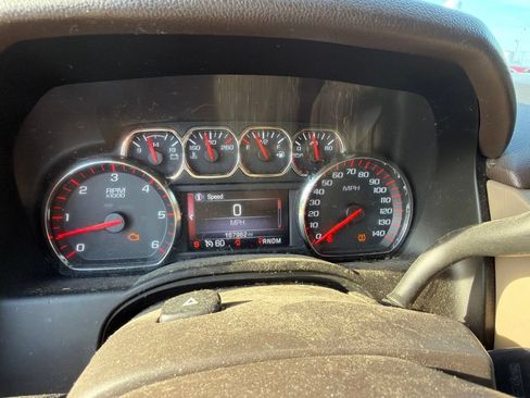 Used 2016 GMC Yukon SLE AWD/4WD image 9