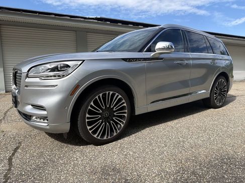Used 2020 Lincoln Aviator Black Label w/ Dynamic Handling Package AWD/4WD image 1