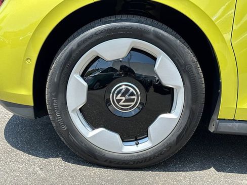 New 2025 Volkswagen ID. Buzz Pro S Plus image 9