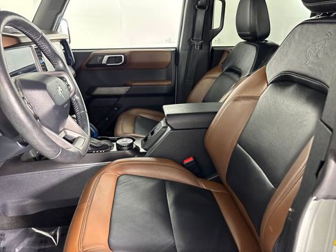 Used 2022 Ford Bronco Outer Banks image 9