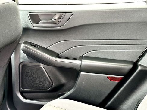 Used 2022 Ford Escape SE FWD image 19