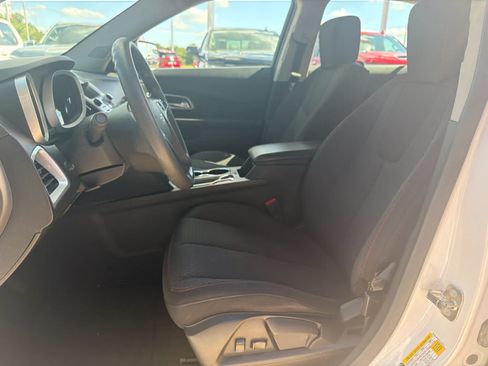 Used 2012 Chevrolet Equinox LS FWD image 13