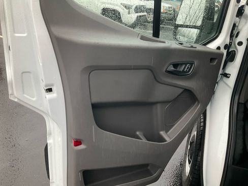 New 2026 Ford Transit 250 148 Medium Roof RWD image 15