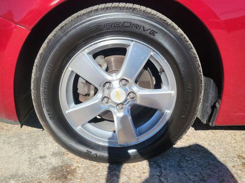Used 2011 Chevrolet Cruze LT image 8