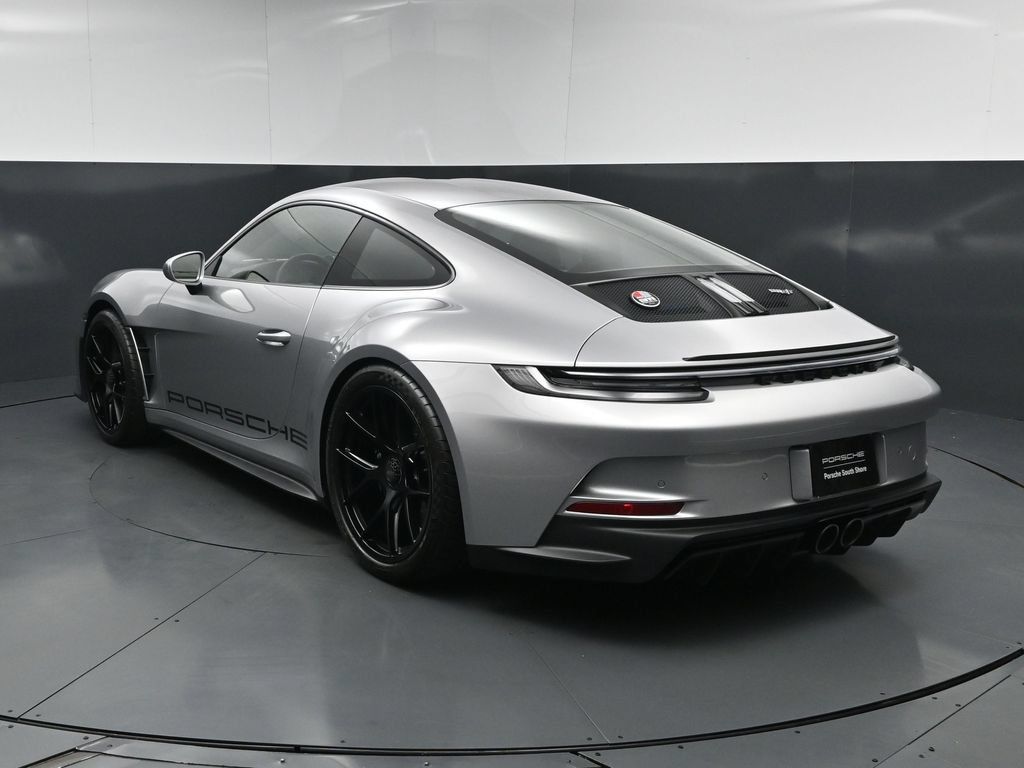 Certified 2024 Porsche 911 GT3 RS RWD image 10