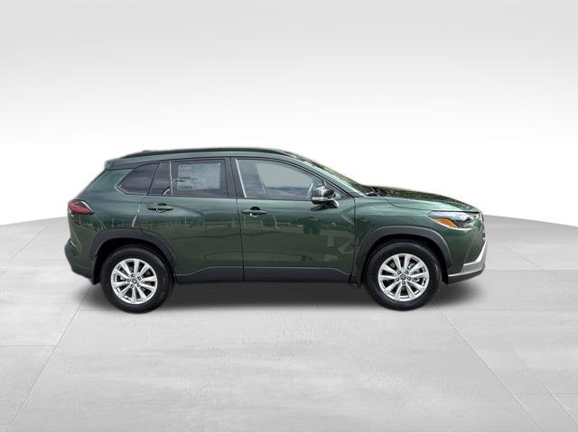 New 2026 Toyota Corolla Cross LE w/ Moonroof Package AWD/4WD image 7