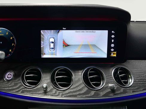 Used 2021 Mercedes-Benz E 350 Sedan image 18