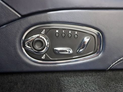 Used 2019 Aston Martin DB11 AMR RWD image 30