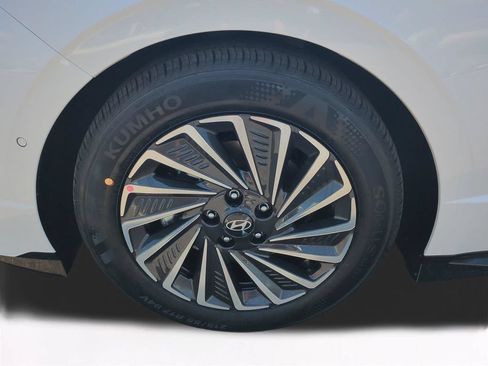 New 2026 Hyundai Sonata Limited FWD image 11