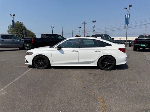 Used 2024 Honda Civic Sport image 9