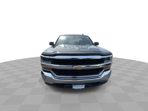Used 2018 Chevrolet Silverado 1500 LT w/ All Star Edition image 3