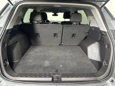 Used 2023 GMC Terrain SLE image 26