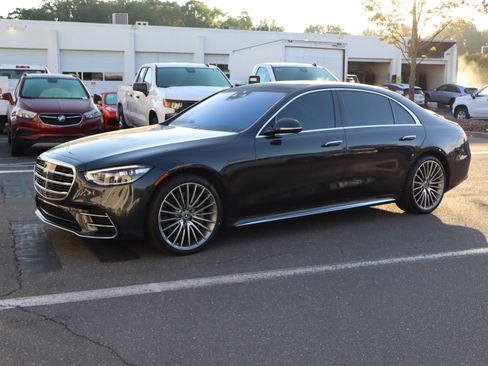 Used 2023 Mercedes-Benz S 500 4MATIC image 16