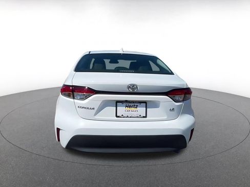 Used 2025 Toyota Corolla LE FWD image 10