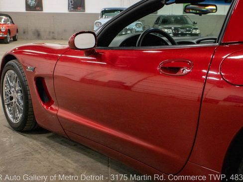 Used 1999 Chevrolet Corvette Coupe w/ Memory Pkg image 23