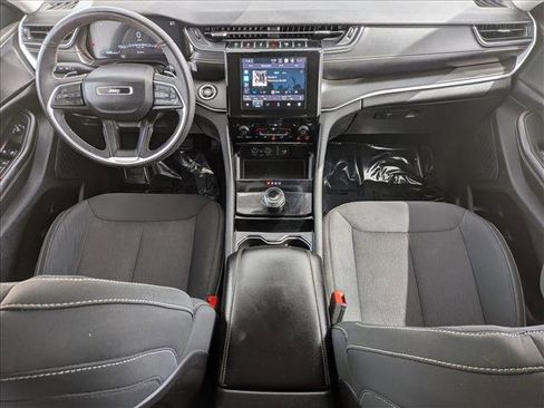 Used 2023 Jeep Grand Cherokee L Laredo w/ Luxury Tech Group I AWD/4WD image 15