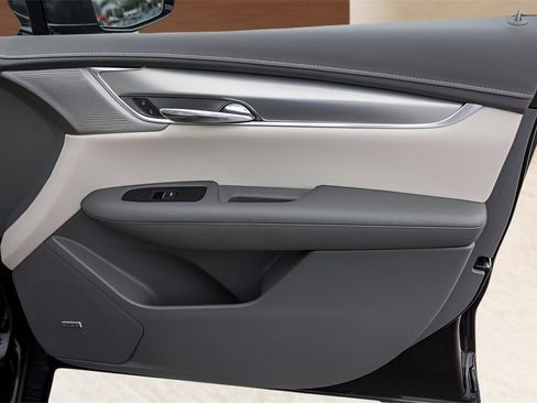 Used 2021 Cadillac XT5 Premium Luxury image 47