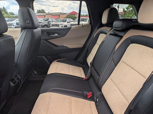 New 2026 Chevrolet Equinox ACTIV w/ Convenience Package III AWD/4WD image 26
