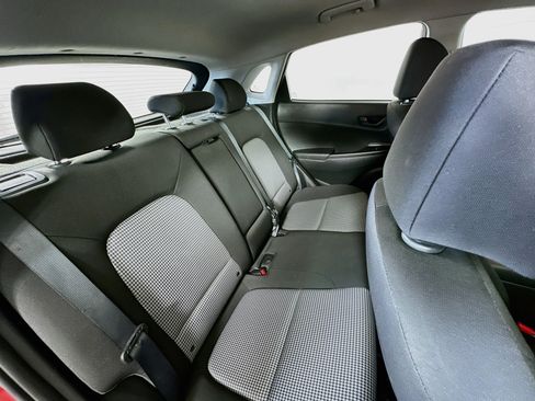 Used 2019 Hyundai Kona SE FWD image 24