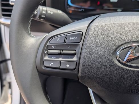 New 2026 Hyundai Venue SEL FWD image 15