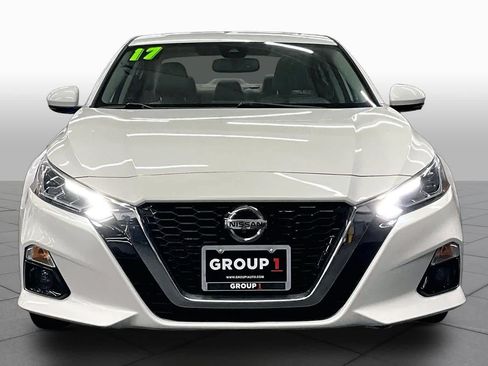 Used 2019 Nissan Altima 2.5 SV FWD image 3