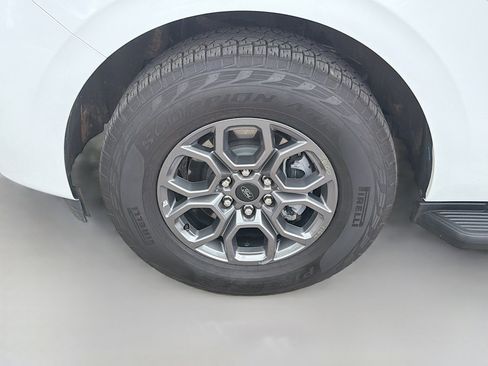 Used 2025 Ford Expedition Active image 42