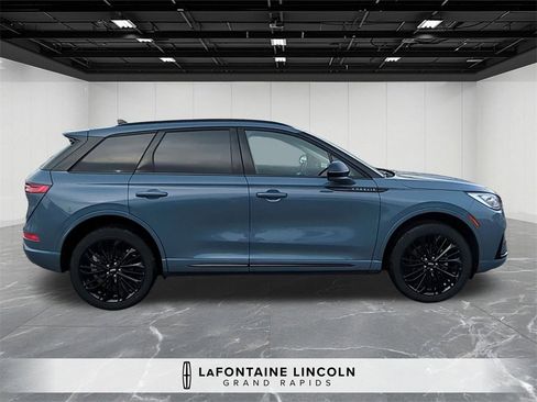 Certified 2024 Lincoln Corsair Reserve w/ Equipment Group 201A image 6