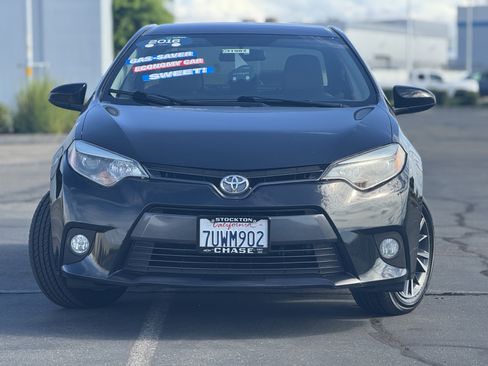 Used 2016 Toyota Corolla LE image 2