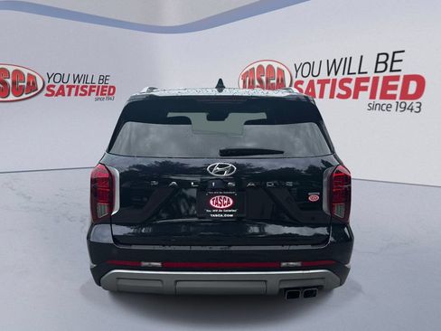 Used 2024 Hyundai Palisade Limited AWD/4WD image 5